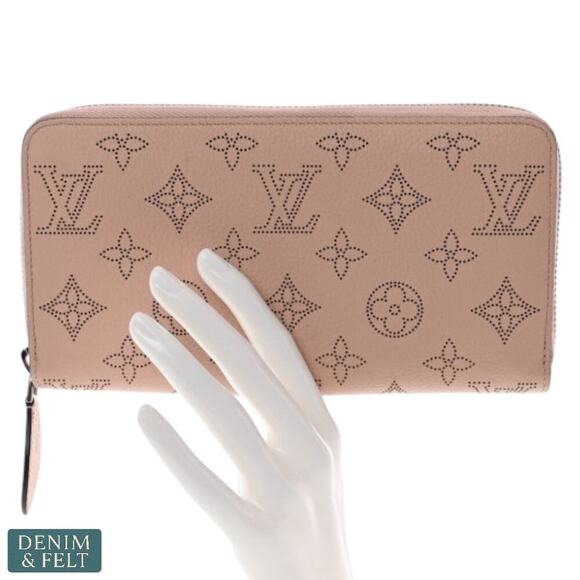 Louis Vuitton Pink Mahina Leather Zippy Wallet – Monogram Perforated, Authentic - Picture 2 of 16